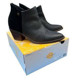 Yellow Box “Dannika” Women’s Black Leather Ankle Boots 9M EUC